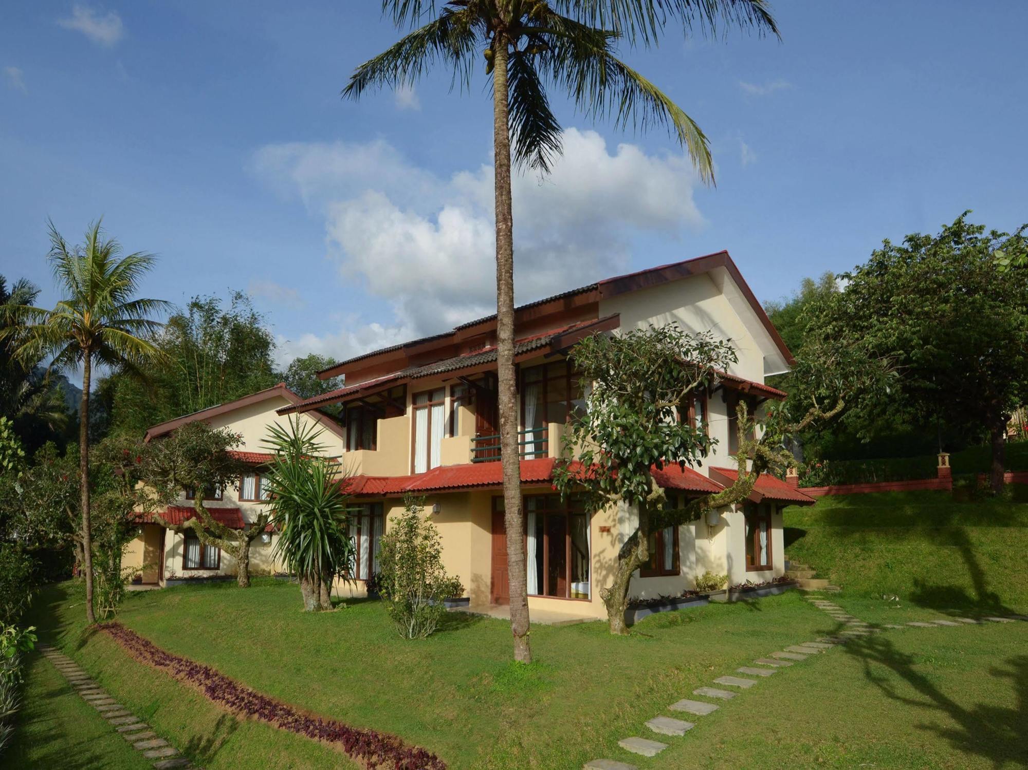 Hotel The Jayakarta Cisarua Puncak Exterior foto